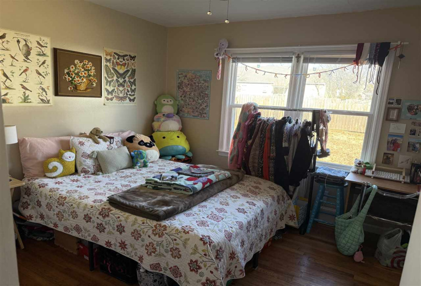 3 Bedrooms Bedrooms, ,1 BathroomBathrooms,Residential,Single Family,Arrowhead,1,131592