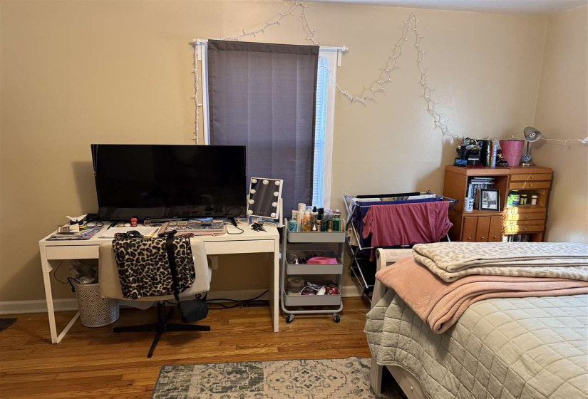 3 Bedrooms Bedrooms, ,1 BathroomBathrooms,Residential,Single Family,Arrowhead,1,131592