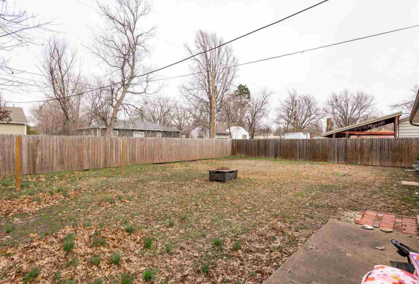 3 Bedrooms Bedrooms, ,1 BathroomBathrooms,Residential,Single Family,Arrowhead,1,131592