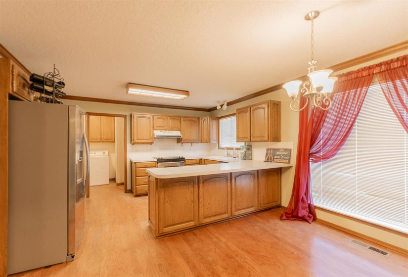 3 Bedrooms Bedrooms, ,2 BathroomsBathrooms,Residential,Single Family,Westbrook,1,131595