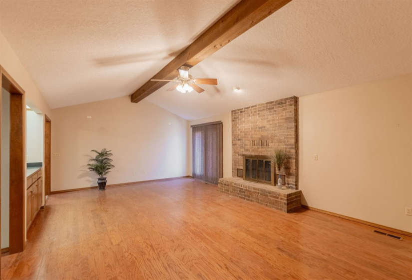 3 Bedrooms Bedrooms, ,2 BathroomsBathrooms,Residential,Single Family,Westbrook,1,131595