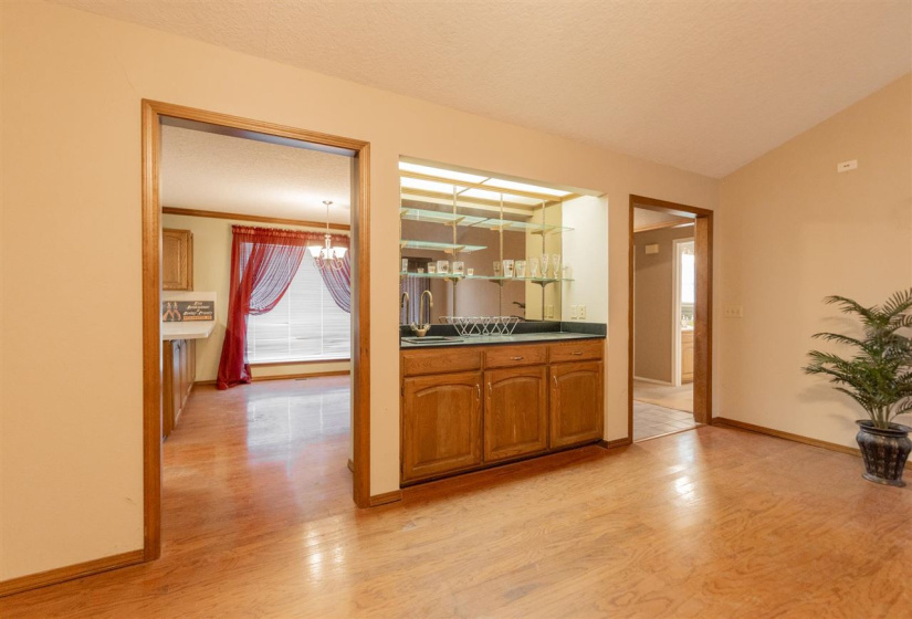 3 Bedrooms Bedrooms, ,2 BathroomsBathrooms,Residential,Single Family,Westbrook,1,131595