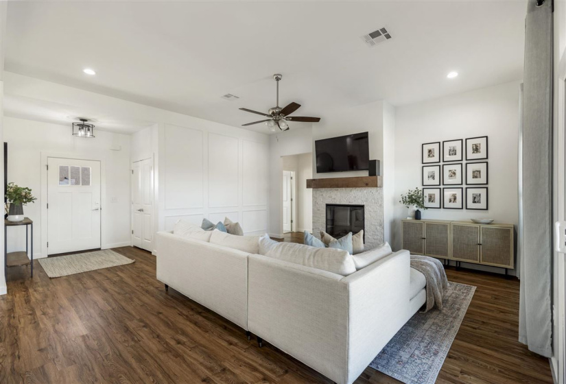 4 Bedrooms Bedrooms, ,2 BathroomsBathrooms,Residential,Single Family,Forest,1,131600