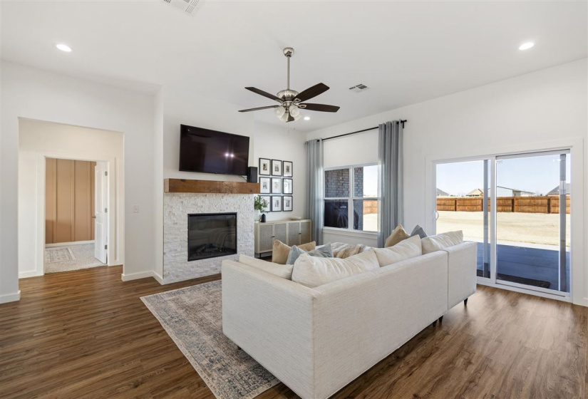 4 Bedrooms Bedrooms, ,2 BathroomsBathrooms,Residential,Single Family,Forest,1,131600