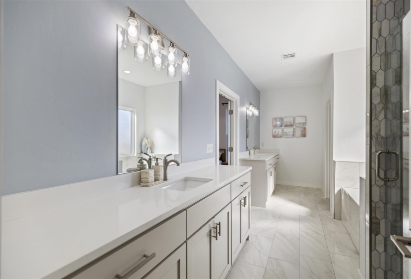 4 Bedrooms Bedrooms, ,2 BathroomsBathrooms,Residential,Single Family,Forest,1,131600