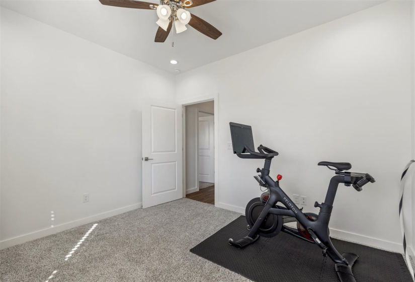4 Bedrooms Bedrooms, ,2 BathroomsBathrooms,Residential,Single Family,Forest,1,131600