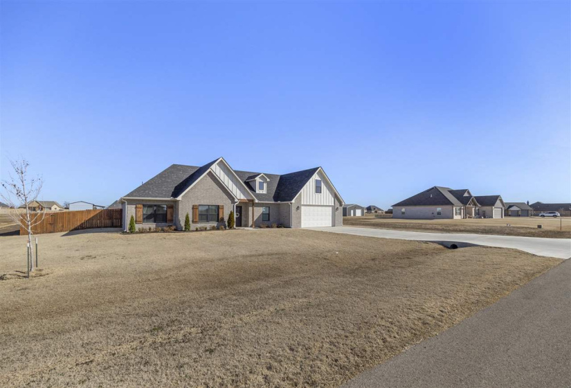 4 Bedrooms Bedrooms, ,2 BathroomsBathrooms,Residential,Single Family,Forest,1,131600