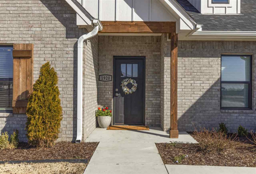 4 Bedrooms Bedrooms, ,2 BathroomsBathrooms,Residential,Single Family,Forest,1,131600