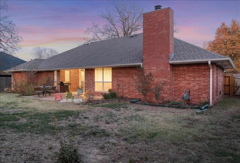 4 Bedrooms Bedrooms, ,2 BathroomsBathrooms,Residential,Single Family,Oxford Dr,1,131608