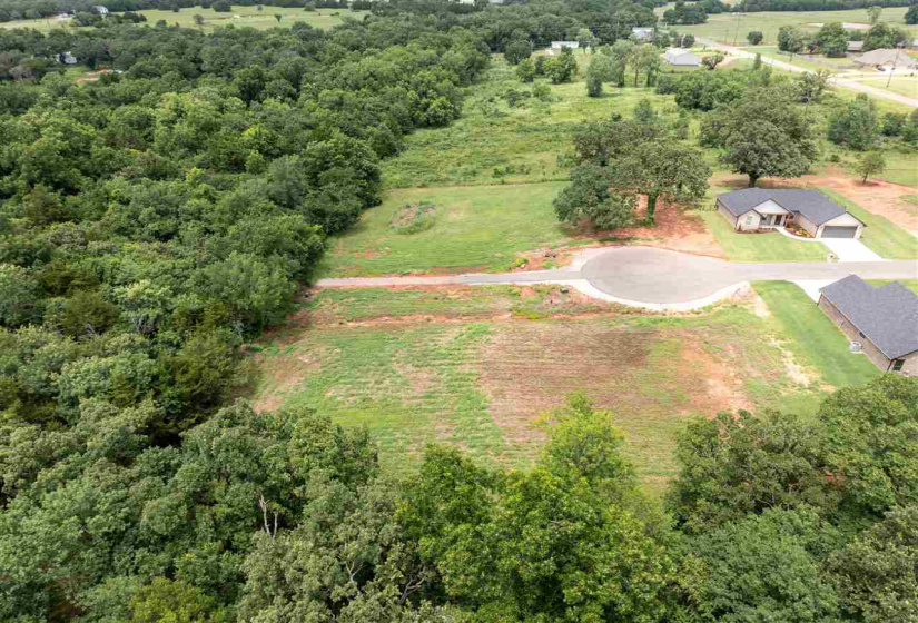 0 , 0 ,0,Lots/land,Platted,Bruce,0,131617