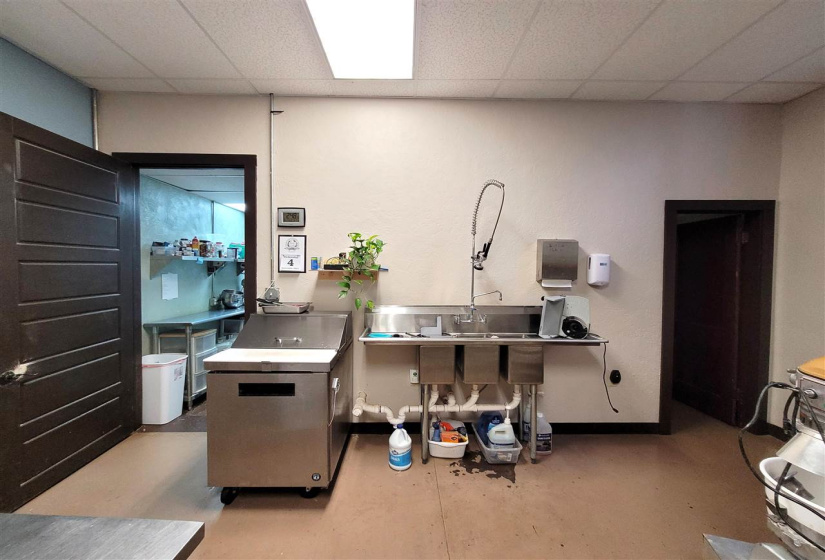 11 BathroomsBathrooms,Commercial/industrial,Commercial,Delaware,2,131619