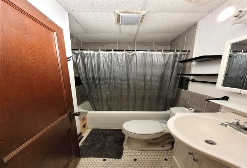 13 Bedrooms Bedrooms, ,5 BathroomsBathrooms,Residential,Single Family,Delaware,2,131618