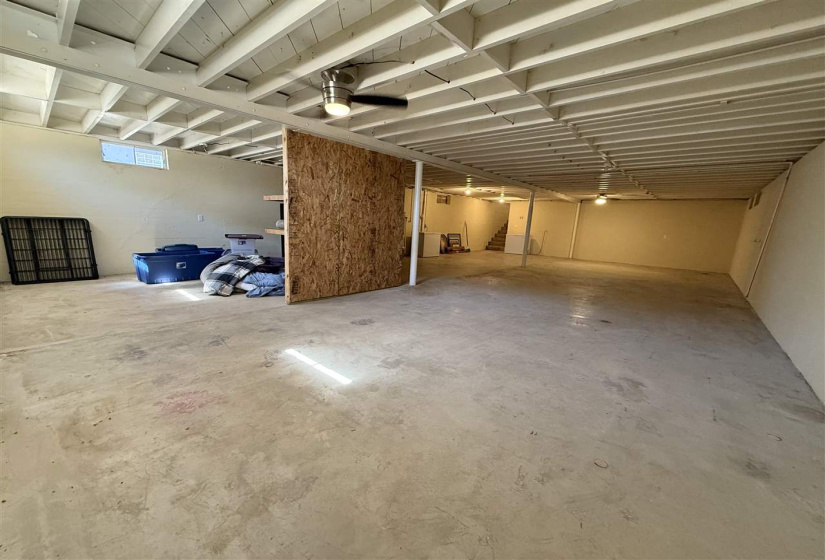3 Bedrooms Bedrooms, ,1 BathroomBathrooms,Residential,Single Family,8th,1,131626
