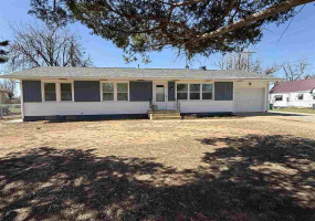 3 Bedrooms Bedrooms, ,1 BathroomBathrooms,Residential,Single Family,8th,1,131626