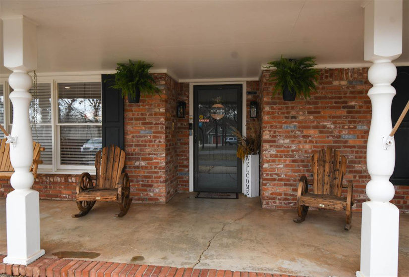 4 Bedrooms Bedrooms, ,2 BathroomsBathrooms,Residential,Single Family,Black Oak,1,131629