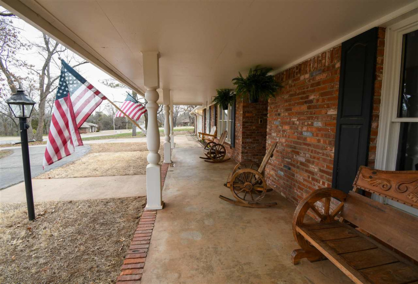 4 Bedrooms Bedrooms, ,2 BathroomsBathrooms,Residential,Single Family,Black Oak,1,131629