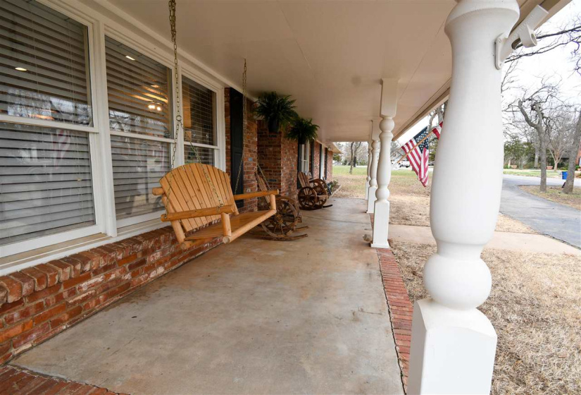 4 Bedrooms Bedrooms, ,2 BathroomsBathrooms,Residential,Single Family,Black Oak,1,131629