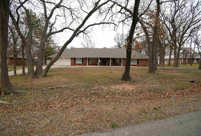 4 Bedrooms Bedrooms, ,2 BathroomsBathrooms,Residential,Single Family,Black Oak,1,131629