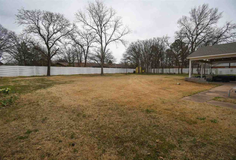 4 Bedrooms Bedrooms, ,2 BathroomsBathrooms,Residential,Single Family,Black Oak,1,131629