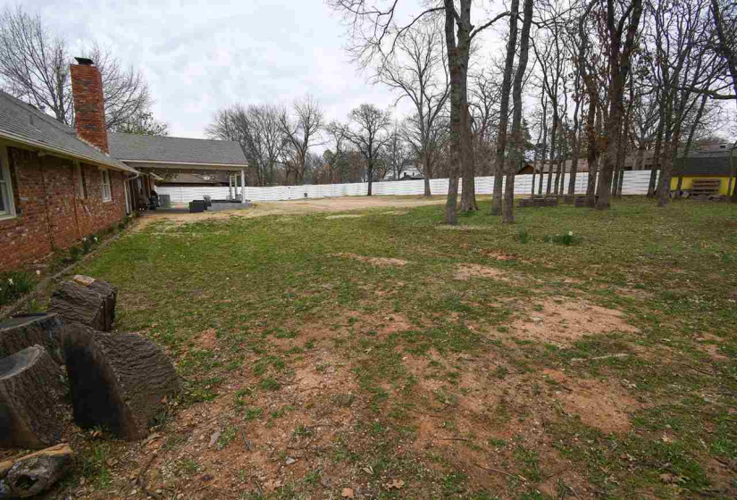 4 Bedrooms Bedrooms, ,2 BathroomsBathrooms,Residential,Single Family,Black Oak,1,131629