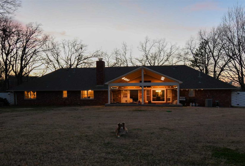 4 Bedrooms Bedrooms, ,2 BathroomsBathrooms,Residential,Single Family,Black Oak,1,131629