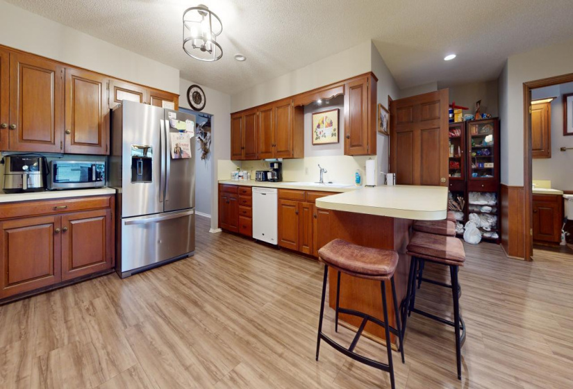 4 Bedrooms Bedrooms, ,2 BathroomsBathrooms,Residential,Single Family,Black Oak,1,131629