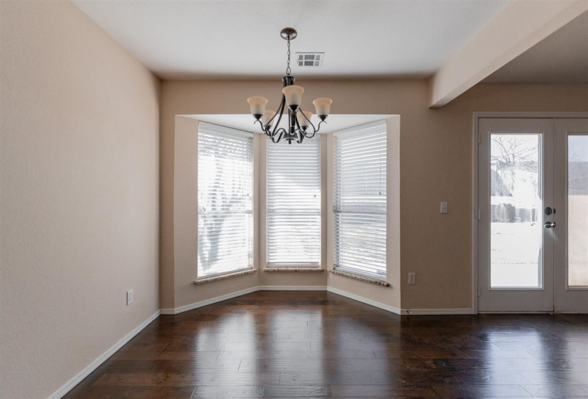 3 Bedrooms Bedrooms, ,2 BathroomsBathrooms,Residential,Single Family,45th,1,131633