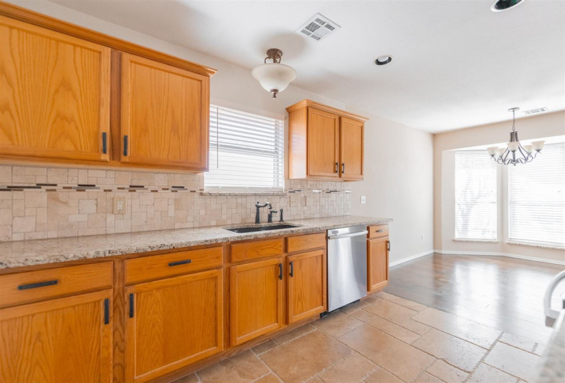 3 Bedrooms Bedrooms, ,2 BathroomsBathrooms,Residential,Single Family,45th,1,131633