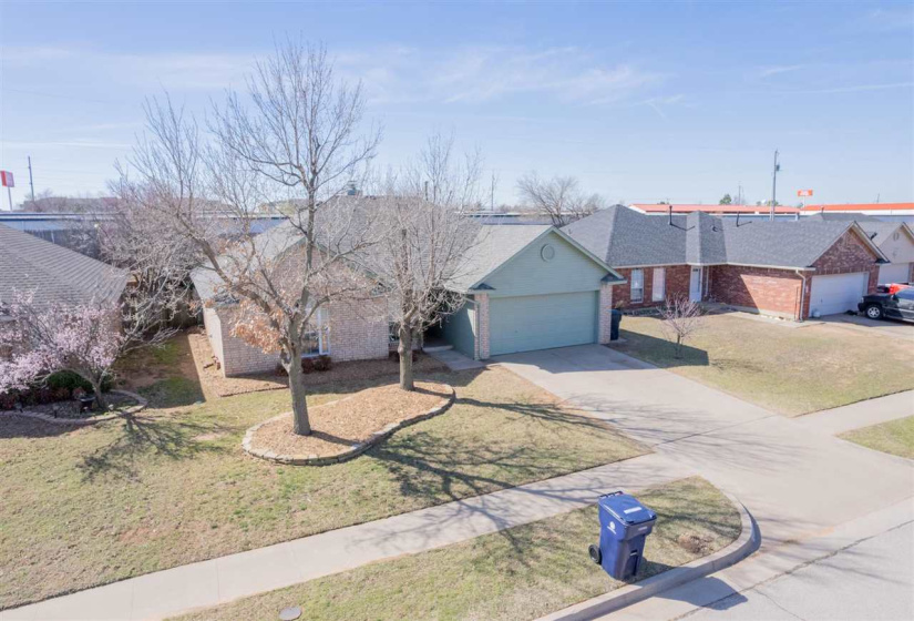 3 Bedrooms Bedrooms, ,2 BathroomsBathrooms,Residential,Single Family,45th,1,131633