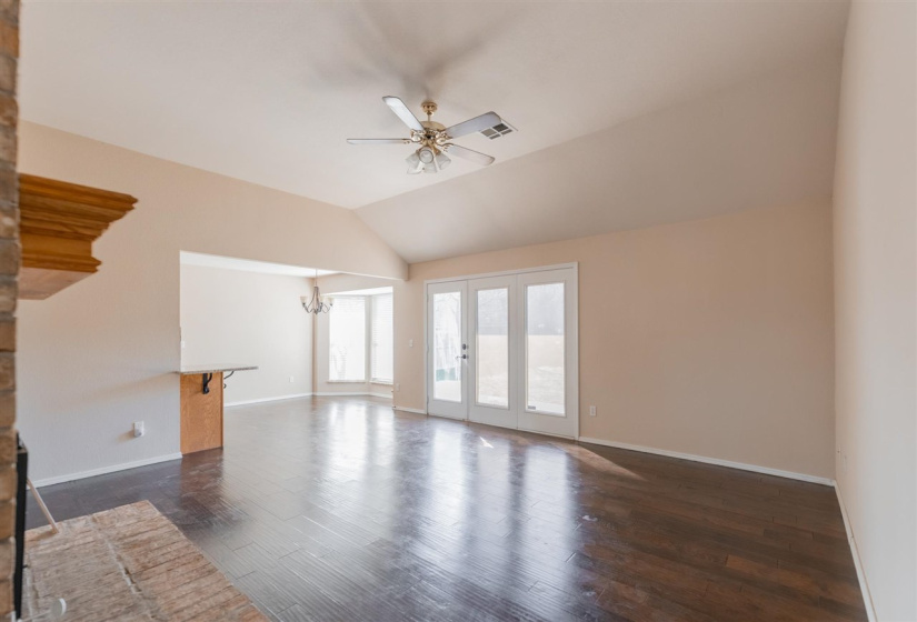 3 Bedrooms Bedrooms, ,2 BathroomsBathrooms,Residential,Single Family,45th,1,131633