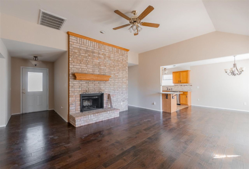 3 Bedrooms Bedrooms, ,2 BathroomsBathrooms,Residential,Single Family,45th,1,131633