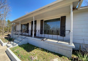 3 Bedrooms Bedrooms, ,2 BathroomsBathrooms,Residential,Single Family,B,1,131637