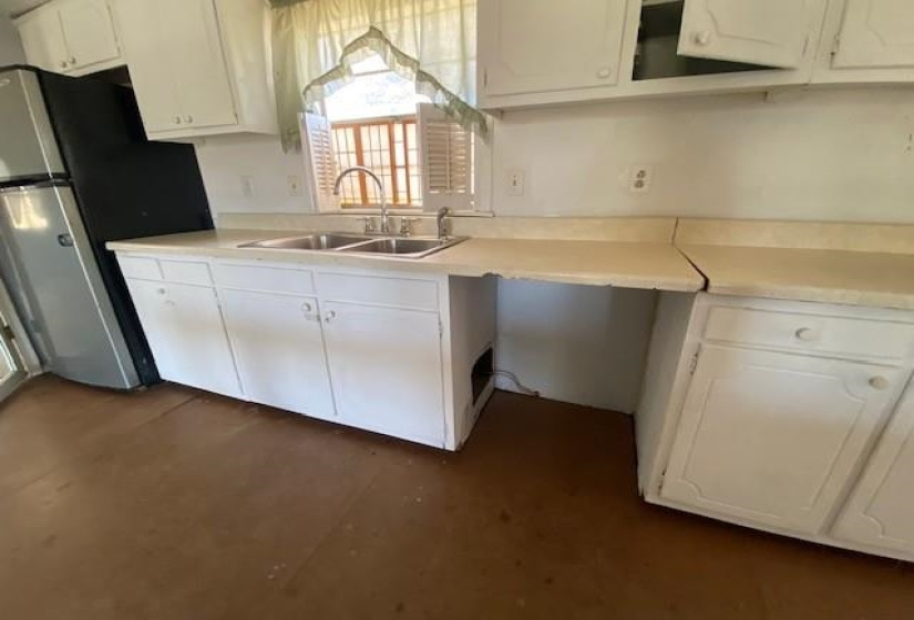 3 Bedrooms Bedrooms, ,2 BathroomsBathrooms,Residential,Single Family,B,1,131637