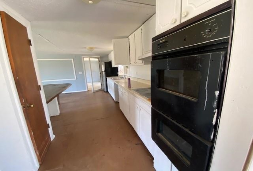 3 Bedrooms Bedrooms, ,2 BathroomsBathrooms,Residential,Single Family,B,1,131637