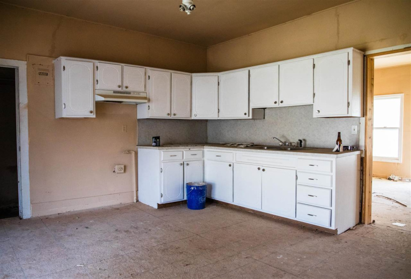 3 Bedrooms Bedrooms, ,1 BathroomBathrooms,Residential,Single Family,Harrison,1,131639