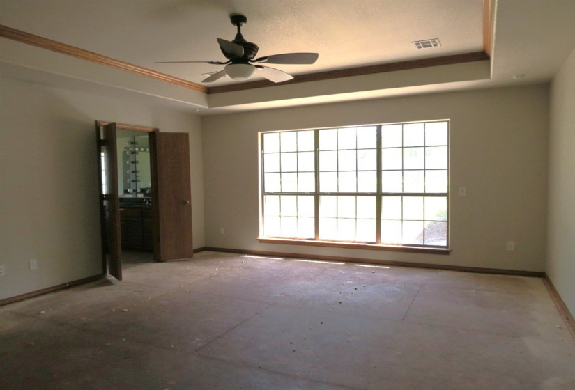 4 Bedrooms Bedrooms, ,2 BathroomsBathrooms,Residential,Single Family,White Oak,1,131643