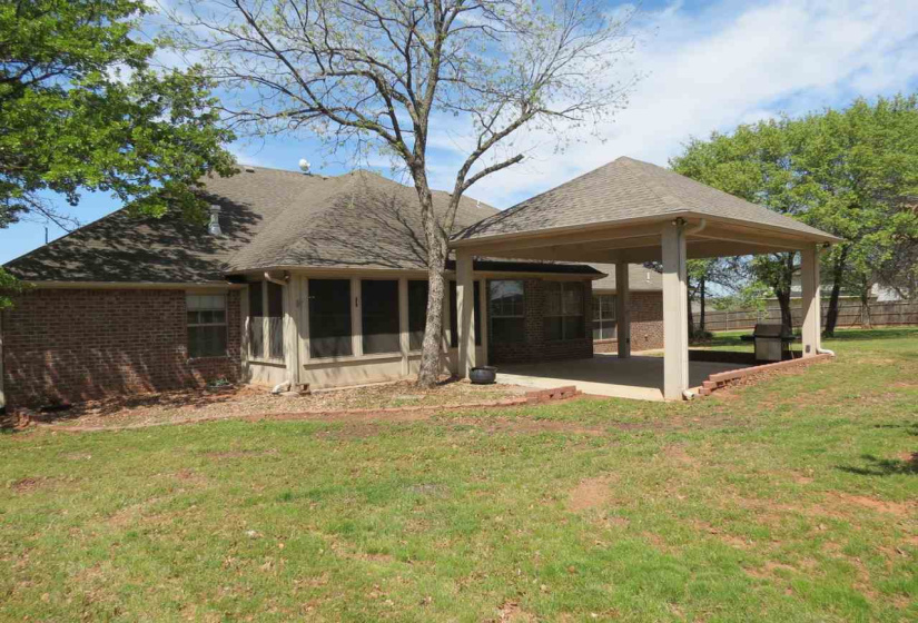 4 Bedrooms Bedrooms, ,2 BathroomsBathrooms,Residential,Single Family,White Oak,1,131643