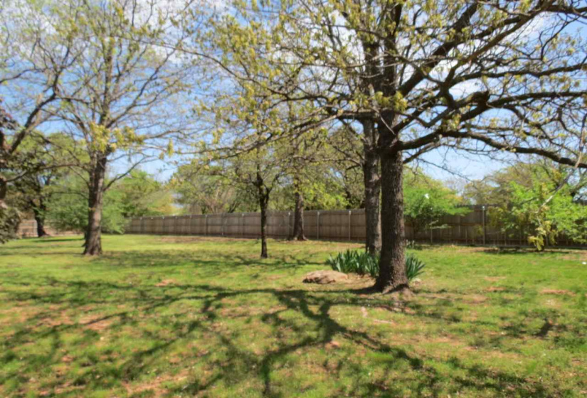 4 Bedrooms Bedrooms, ,2 BathroomsBathrooms,Residential,Single Family,White Oak,1,131643