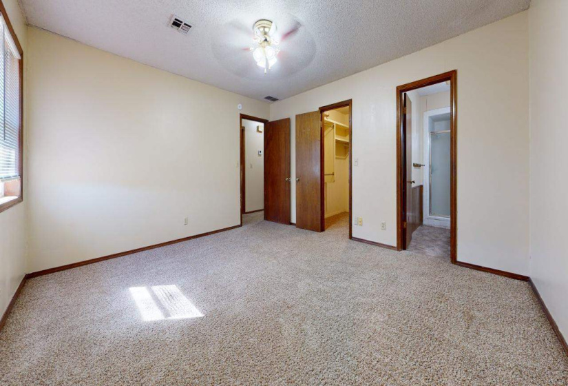 0 , 0 ,3 BathroomsBathrooms,Multi-family,Duplex,18th,1,131653