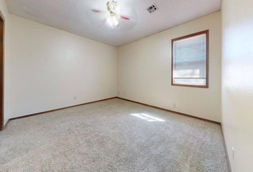 0 , 0 ,3 BathroomsBathrooms,Multi-family,Duplex,18th,1,131653