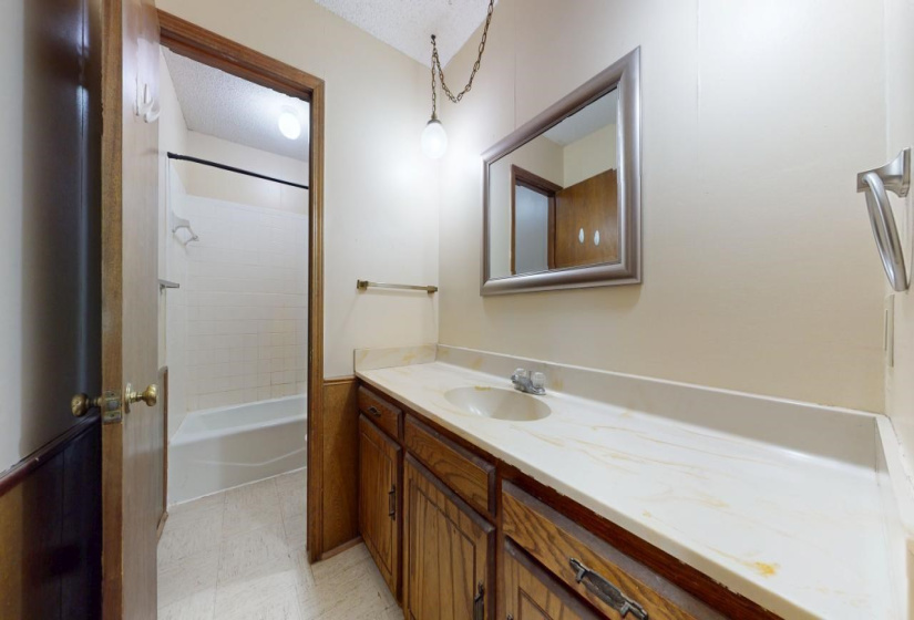 0 , 0 ,3 BathroomsBathrooms,Multi-family,Duplex,18th,1,131653