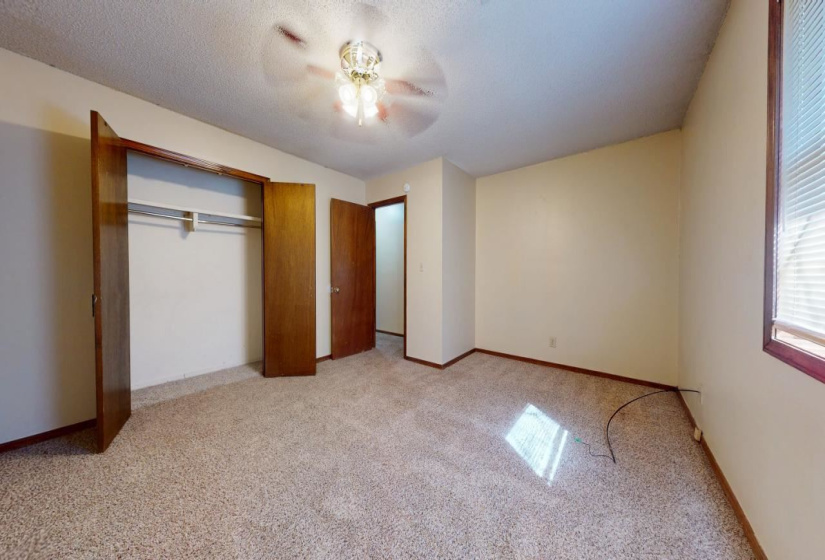 0 , 0 ,3 BathroomsBathrooms,Multi-family,Duplex,18th,1,131653