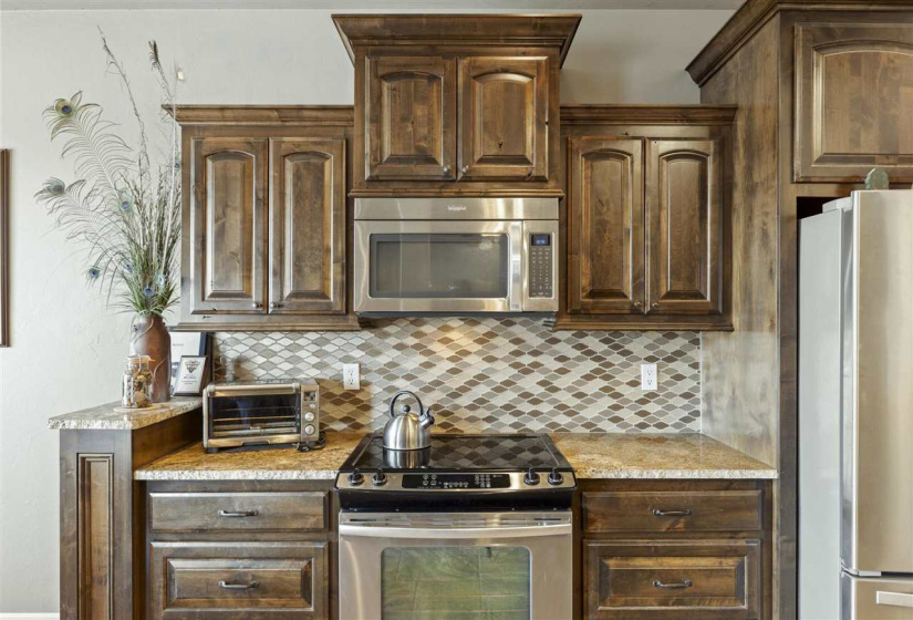 3 Bedrooms Bedrooms, ,2 BathroomsBathrooms,Residential,Single Family,Aloysius,1,131652