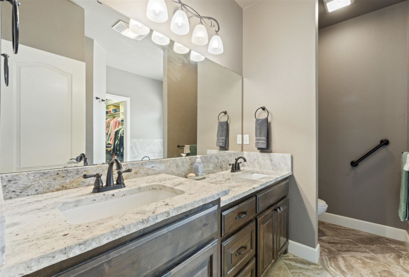 3 Bedrooms Bedrooms, ,2 BathroomsBathrooms,Residential,Single Family,Aloysius,1,131652