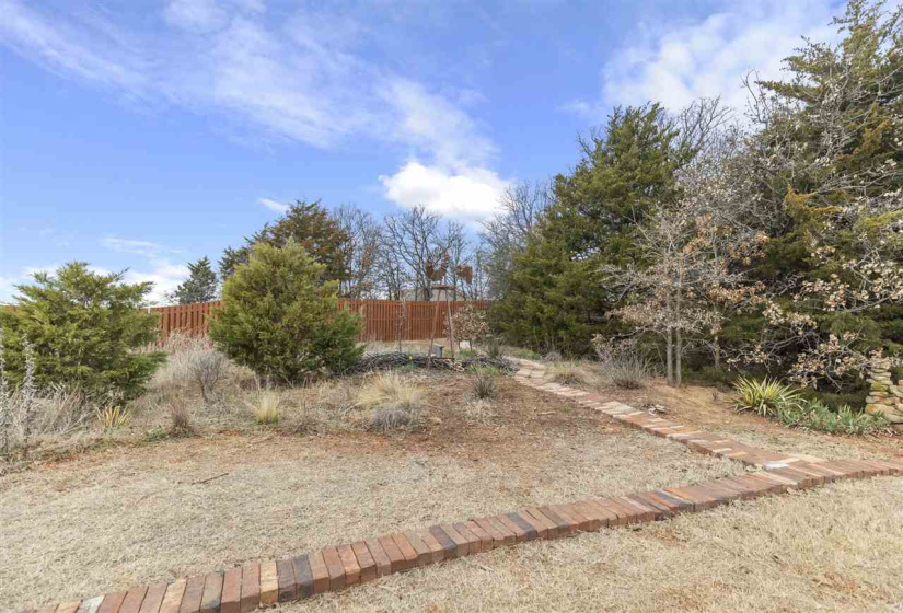 3 Bedrooms Bedrooms, ,2 BathroomsBathrooms,Residential,Single Family,Aloysius,1,131652