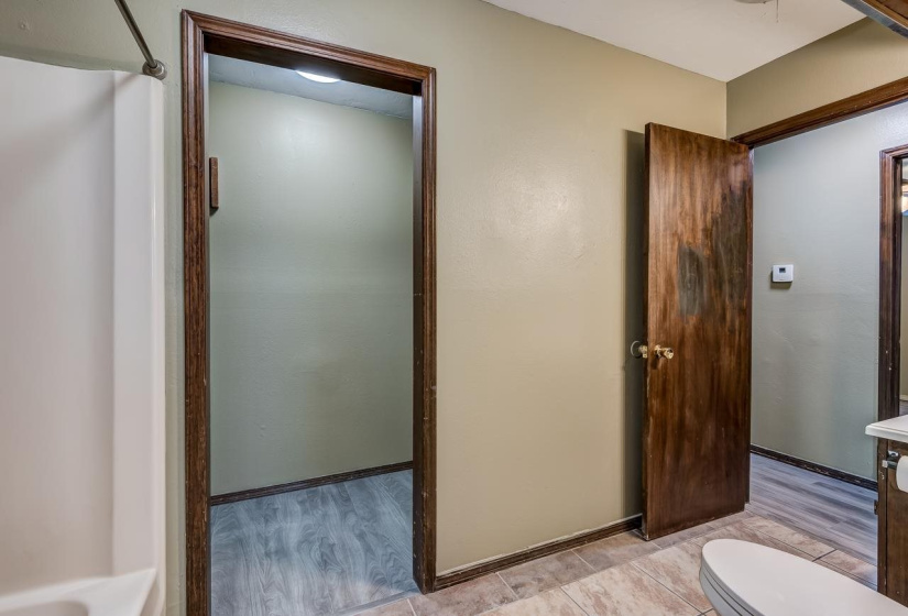 3 Bedrooms Bedrooms, ,1 BathroomBathrooms,Residential,Single Family,4th,1,131654