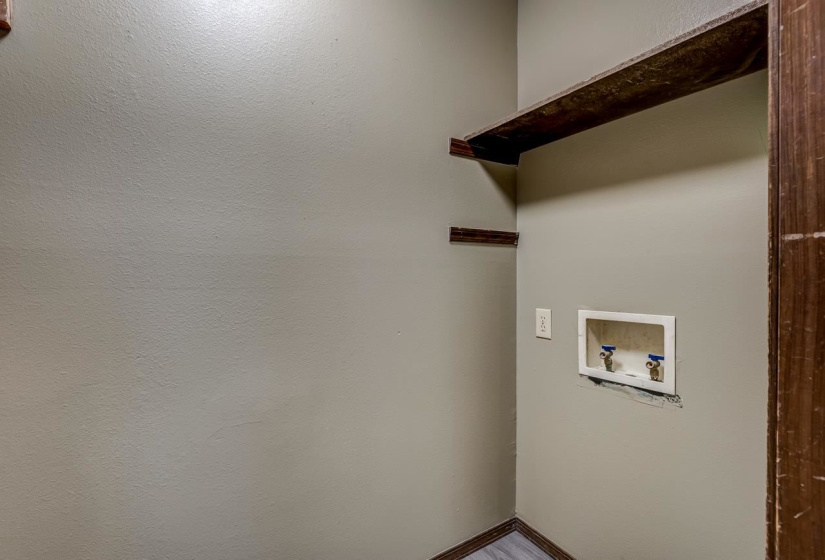 3 Bedrooms Bedrooms, ,1 BathroomBathrooms,Residential,Single Family,4th,1,131654