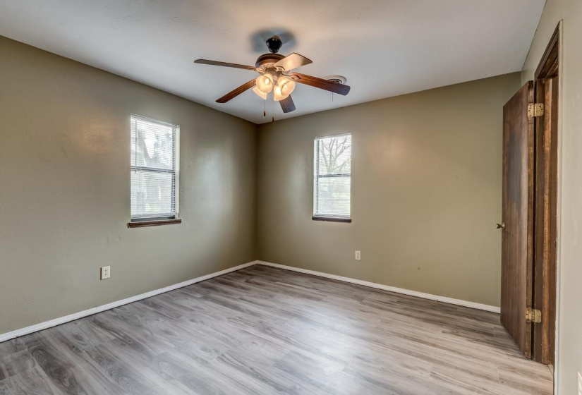3 Bedrooms Bedrooms, ,1 BathroomBathrooms,Residential,Single Family,4th,1,131654