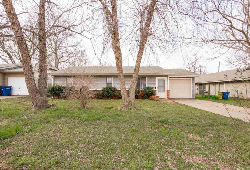 3 Bedrooms Bedrooms, ,1 BathroomBathrooms,Residential,Single Family,4th,1,131654
