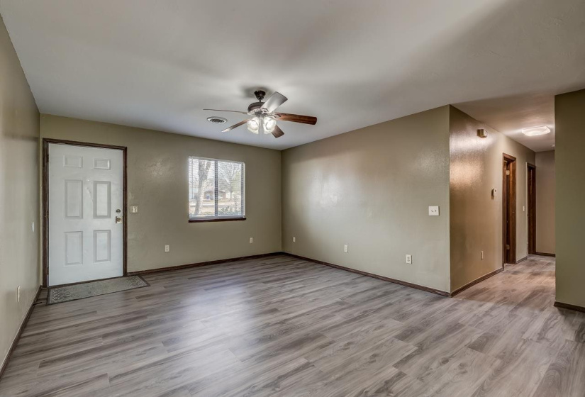 3 Bedrooms Bedrooms, ,1 BathroomBathrooms,Residential,Single Family,4th,1,131654